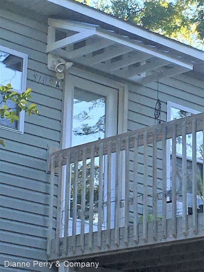 Foto del edificio - 1 br, 1 bath House - 5109 Belgrave Apt. A