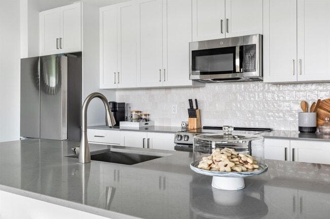 Building Photo - 8601 Bergenline Ave