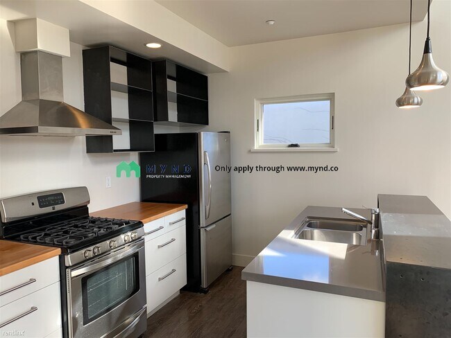 Building Photo - 3 br, 3 bath  - 3425 Broadway Apt 110 Apt 110