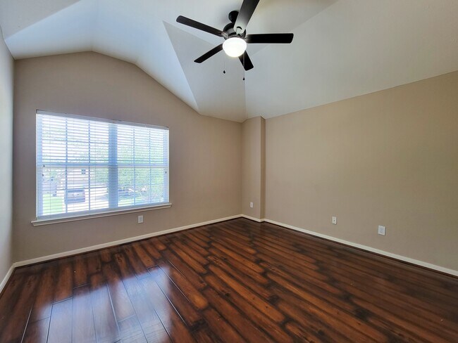 Foto del edificio - 20931 Flower Croft Ct