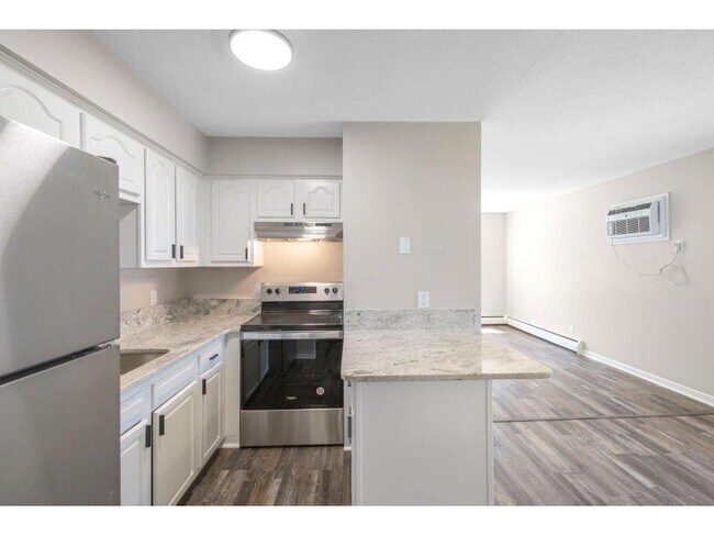 Foto del edificio - Beautiful remodeled 2 Bed Apartment in Mou...