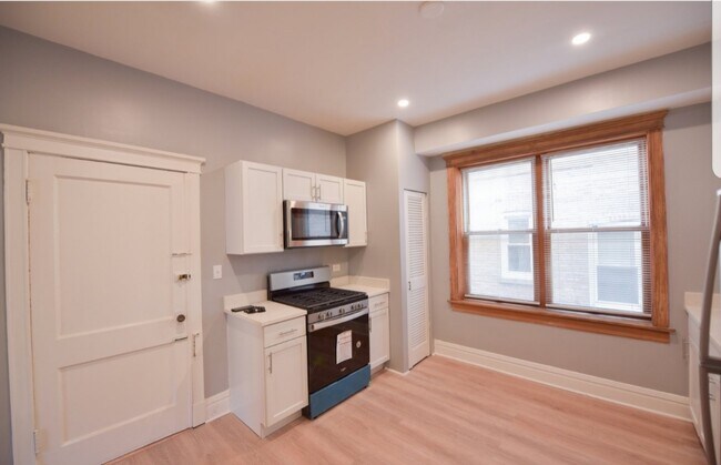 Foto del edificio - 2344 W Cortez St
