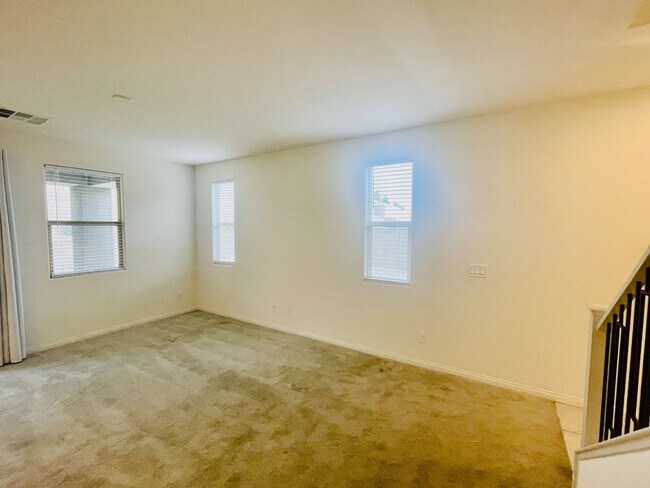 Building Photo - Stone Bridge in Summerlin 2 Bd, 2.5 Bth, L...