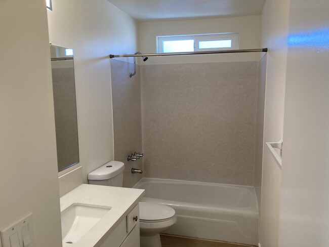 Bathroom - 405 7th St