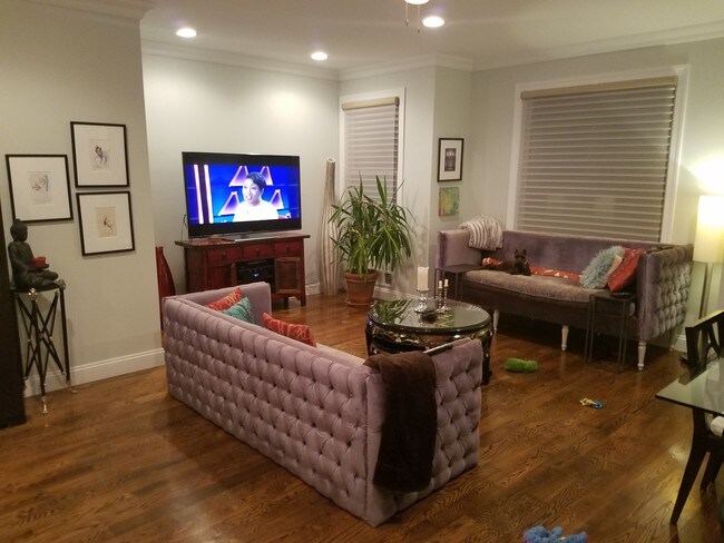 sala de estar - 165 New York Ave