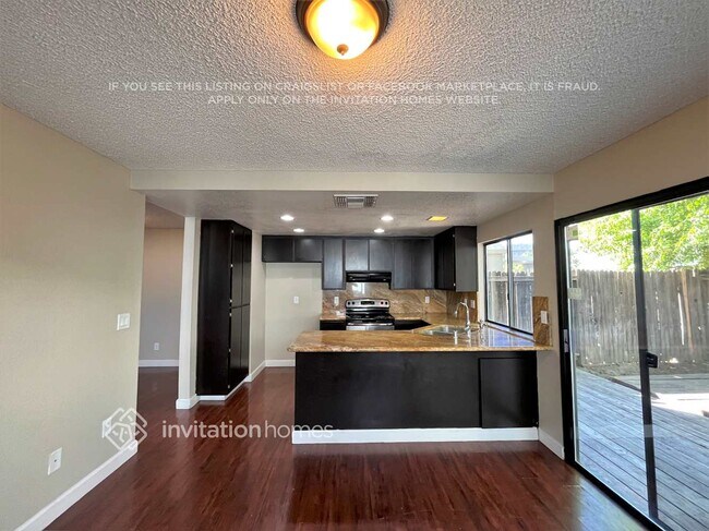 Foto del edificio - 2272 Sandcastle Way