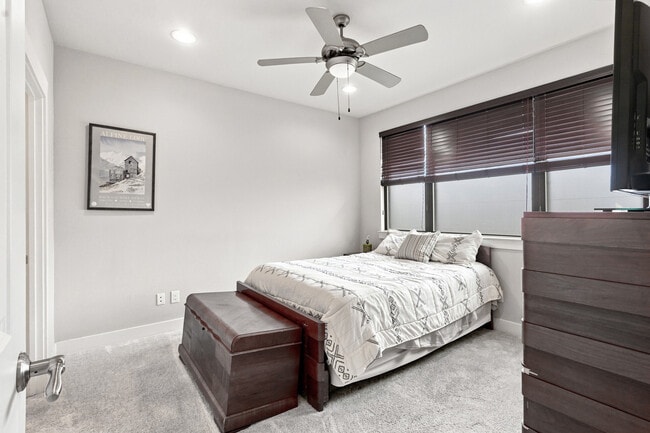 Photo - 1114 S Adams St (Fort Worth, TX) Townhome