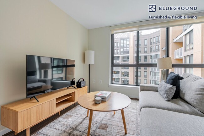 Foto del edificio - 3444 Fairfax Dr