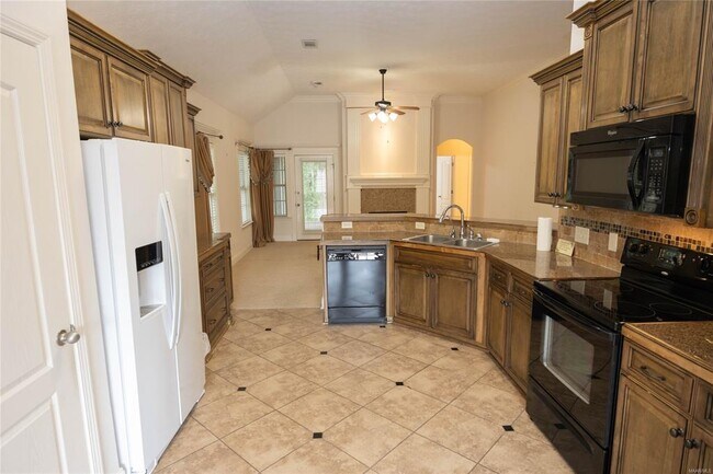 Foto del edificio - 106 Sweet Meadow Ct