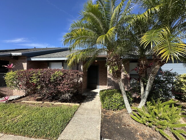 Lovely 2-Bedroom Townhouse in St. Cloud - Spacious 1023 Sq Ft with 2 Full Baths - Lovely 2-Bedroom Townhouse in St. Cloud - Spacious 1023 Sq Ft with 2 Full Baths