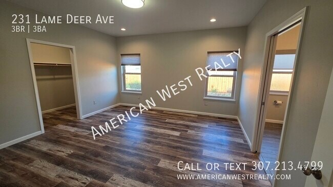Foto del edificio - 231 Lame Deer Ave