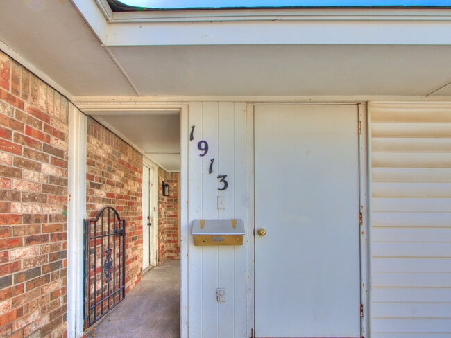 Foto del edificio - 1913 N Moulton Ct