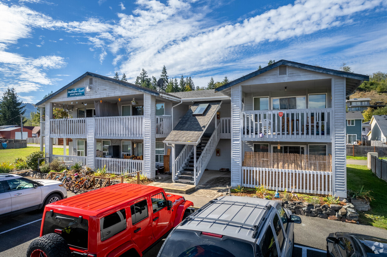 Exterior - Washington South Apartments