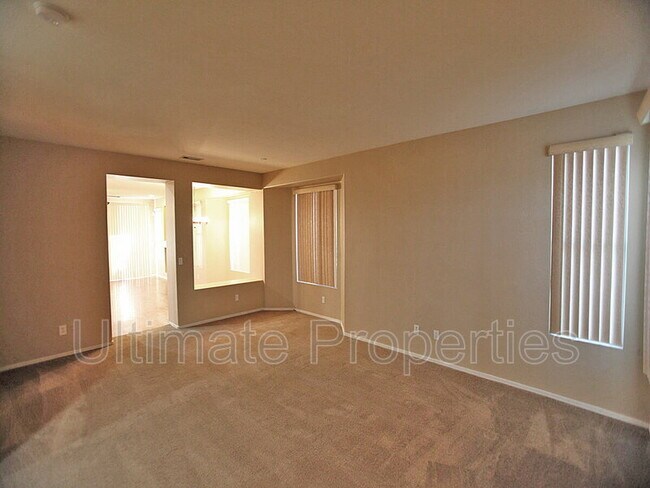 Building Photo - 8865 N 66th Dr