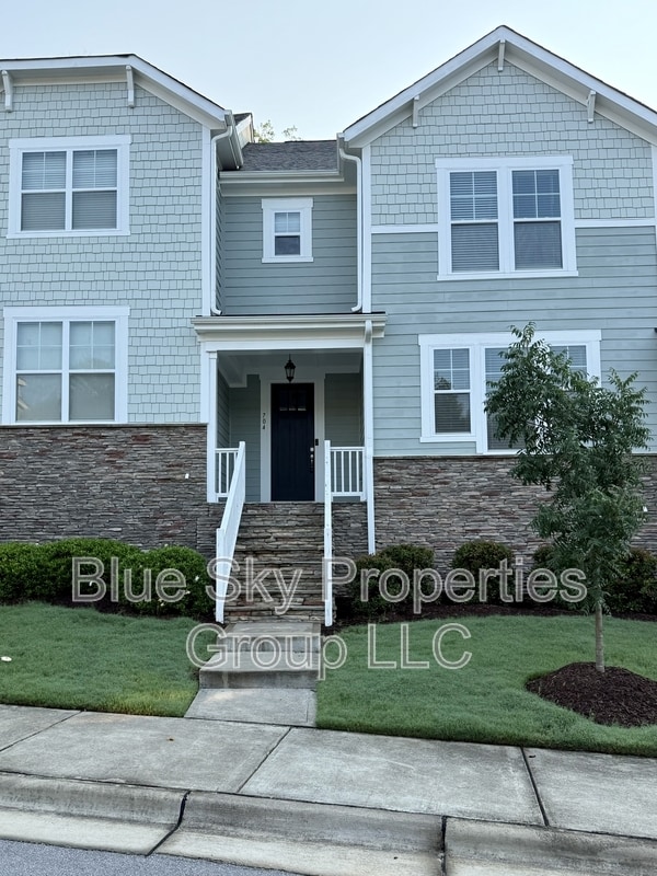Building Photo - 704 Carraway Garden Dr