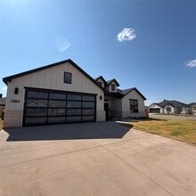 Building Photo - 7802 Enderby Ln