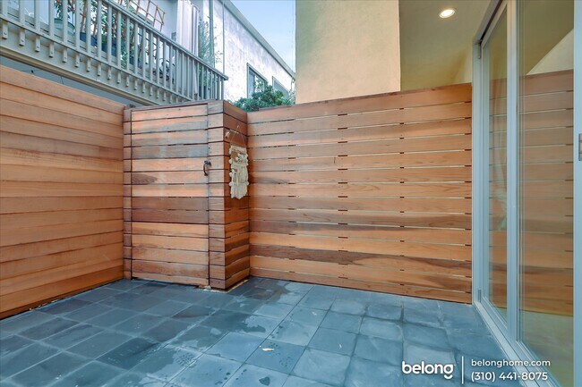 Building Photo - 630 Raymond Ave