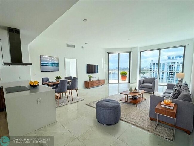 Foto del edificio - 17301 Biscayne Blvd