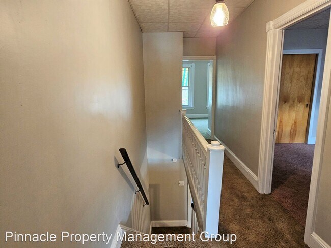 Building Photo - 3 br, 1 bath House - 664 Hayes St
