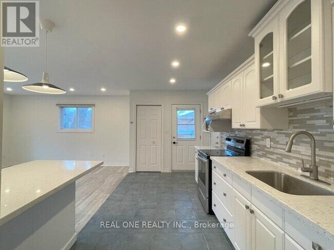 Photo du bâtiment - 2116 Mountainside Dr