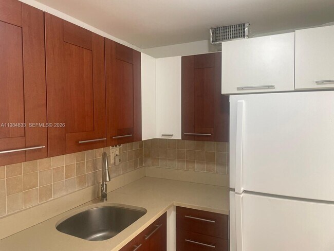 Foto del edificio - 3522 NE 171 St