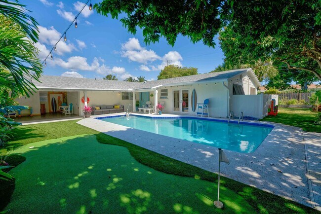 Foto del edificio - 547 Marlin Rd