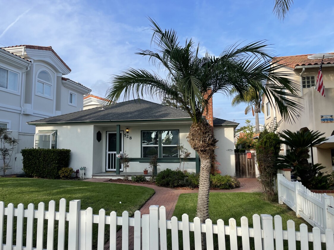 Front unit - 528 N Lucia Ave