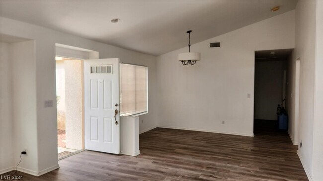 Building Photo - 6126 Leaning Rock Ct