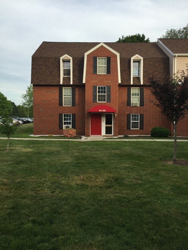 96 Heather Ridge, Shelton, CT 06484 Condo for Rent in Shelton, CT