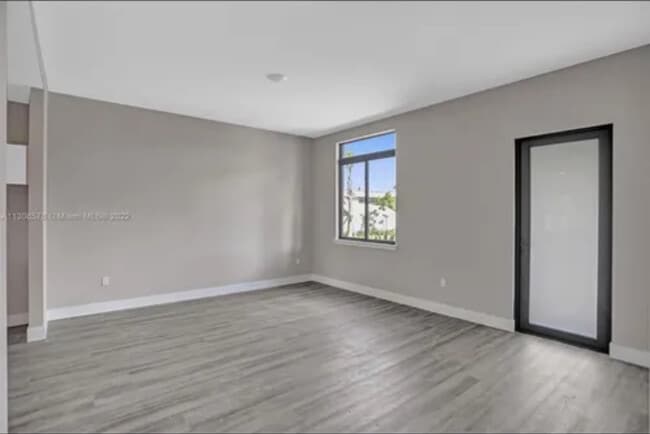 Foto del edificio - 432 E 16th St