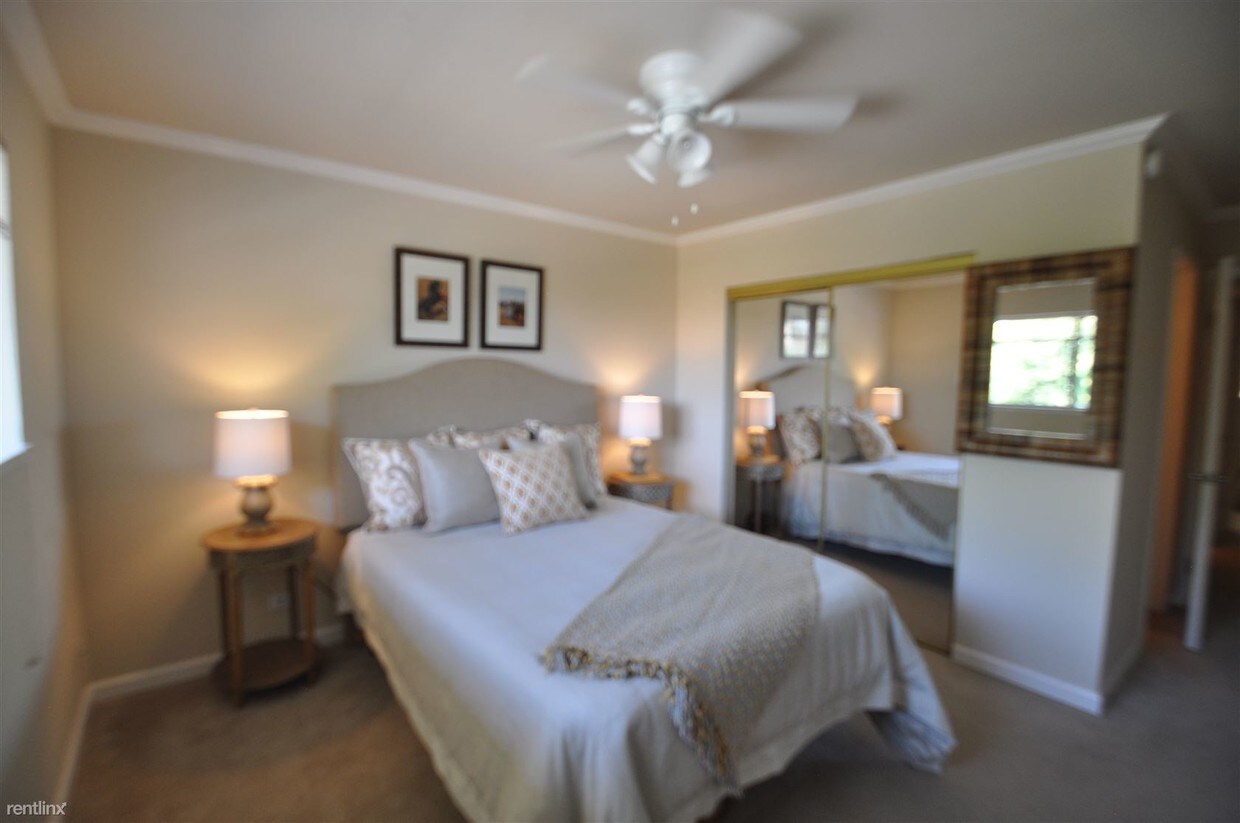 Foto del edificio - 1480 Creekside Dr