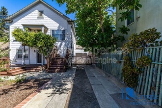 Building Photo - 1322 Wanda St