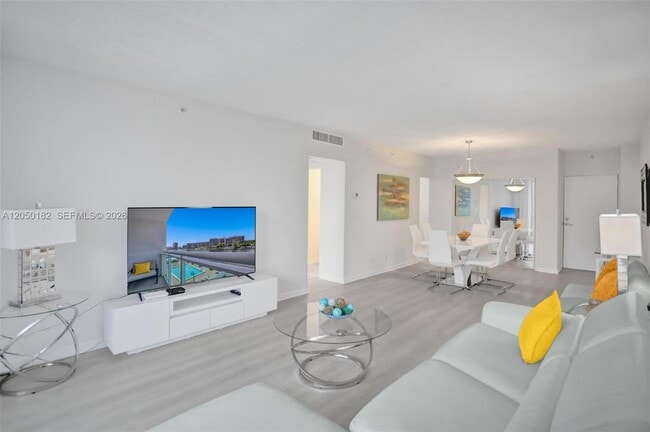 Building Photo - 3000 S Ocean Dr