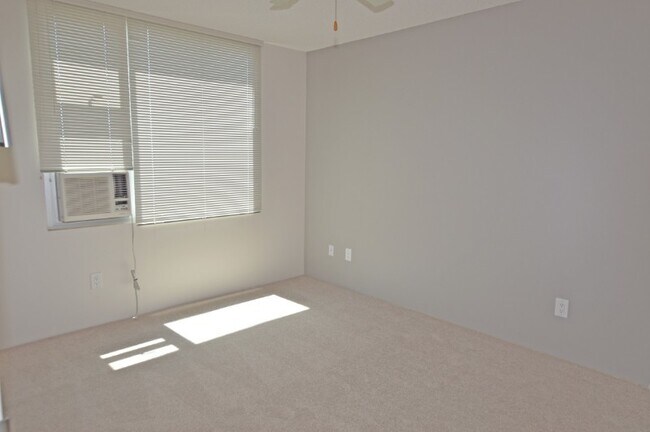 Foto del edificio - 215 N King St