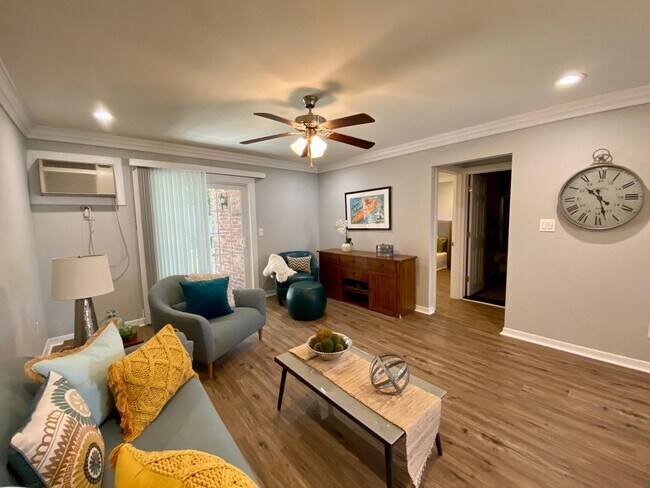 Foto del edificio - 1314 Smithtown Ave