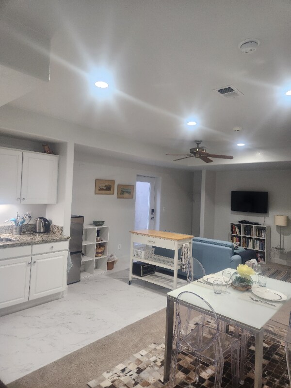 Foto del edificio - 362 Monroe St