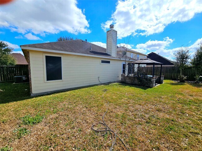 Foto del edificio - 3418 Dorsey Ln