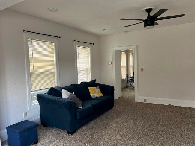 Building Photo - 491 Central St