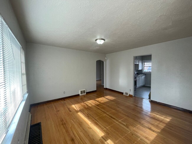 Foto del edificio - 2BD/1BA Home In Gary IN