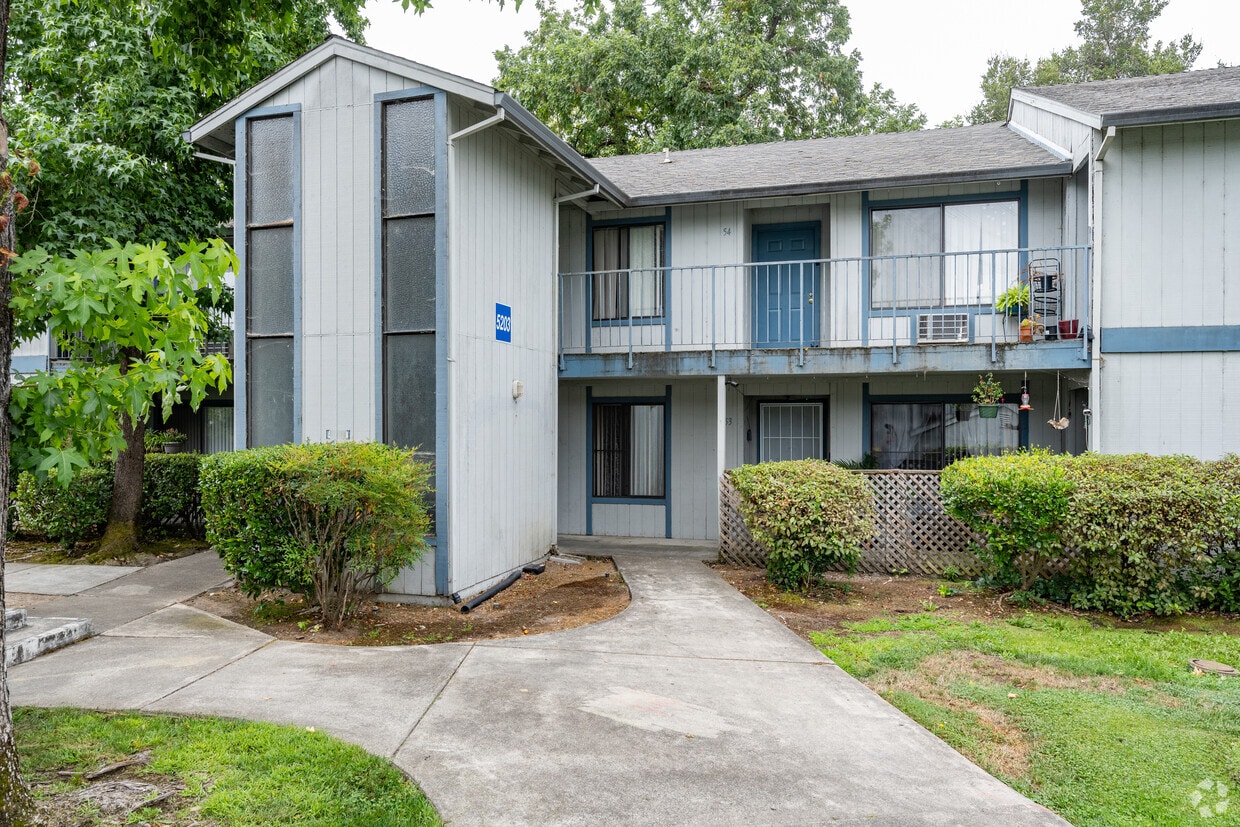 Primary Photo - 5209 Old Redwood Hwy, LLC