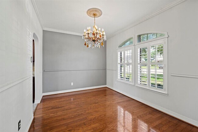 Foto del edificio - 8910 Starlamp Ln