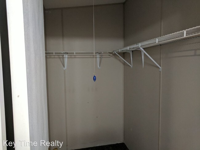 Building Photo - 4922 S Courtney Bay