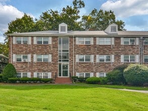 Building Photo - 47 Edgelawn Ave