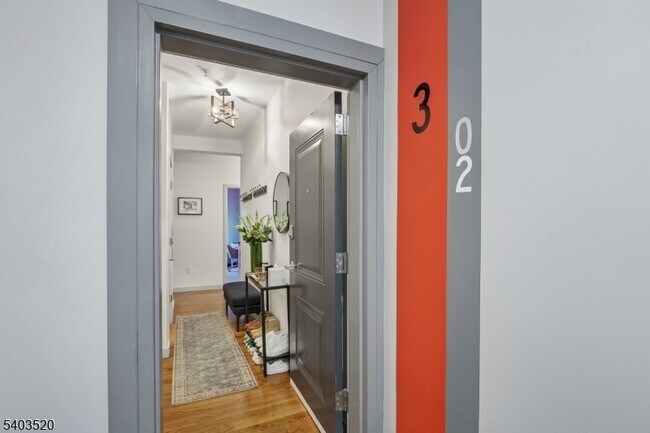 Foto del edificio - 52 Lincoln Ave