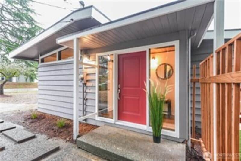Foto principal - 18750 12th Ave NE