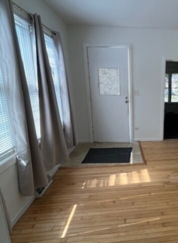 Foto del edificio - 13841 Forest Ave