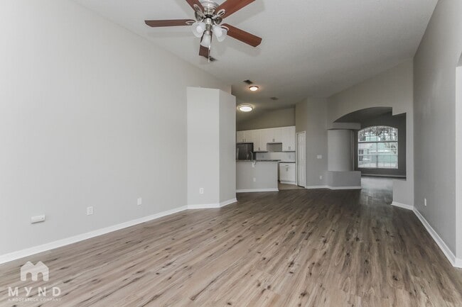 Foto del edificio - 723 Stonewyk Way