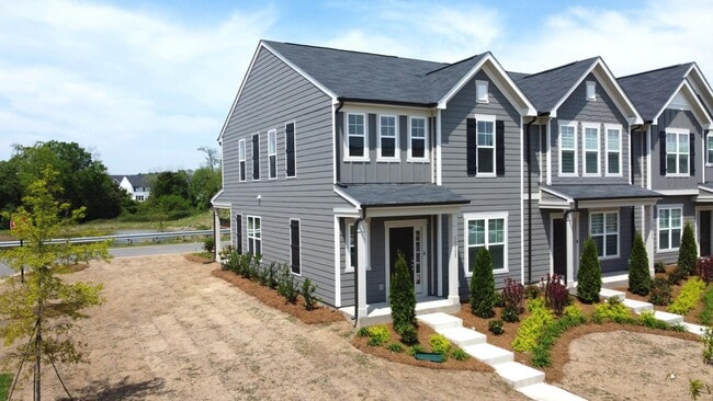 Building Photo - 10105 Guardian Dr