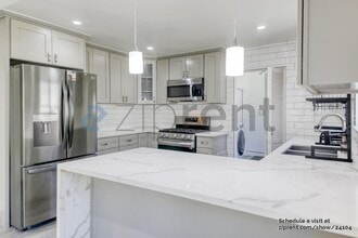 Building Photo - 1301 Prado St