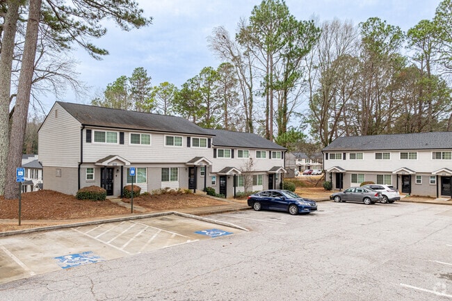 Additional Building View - London Townhomes